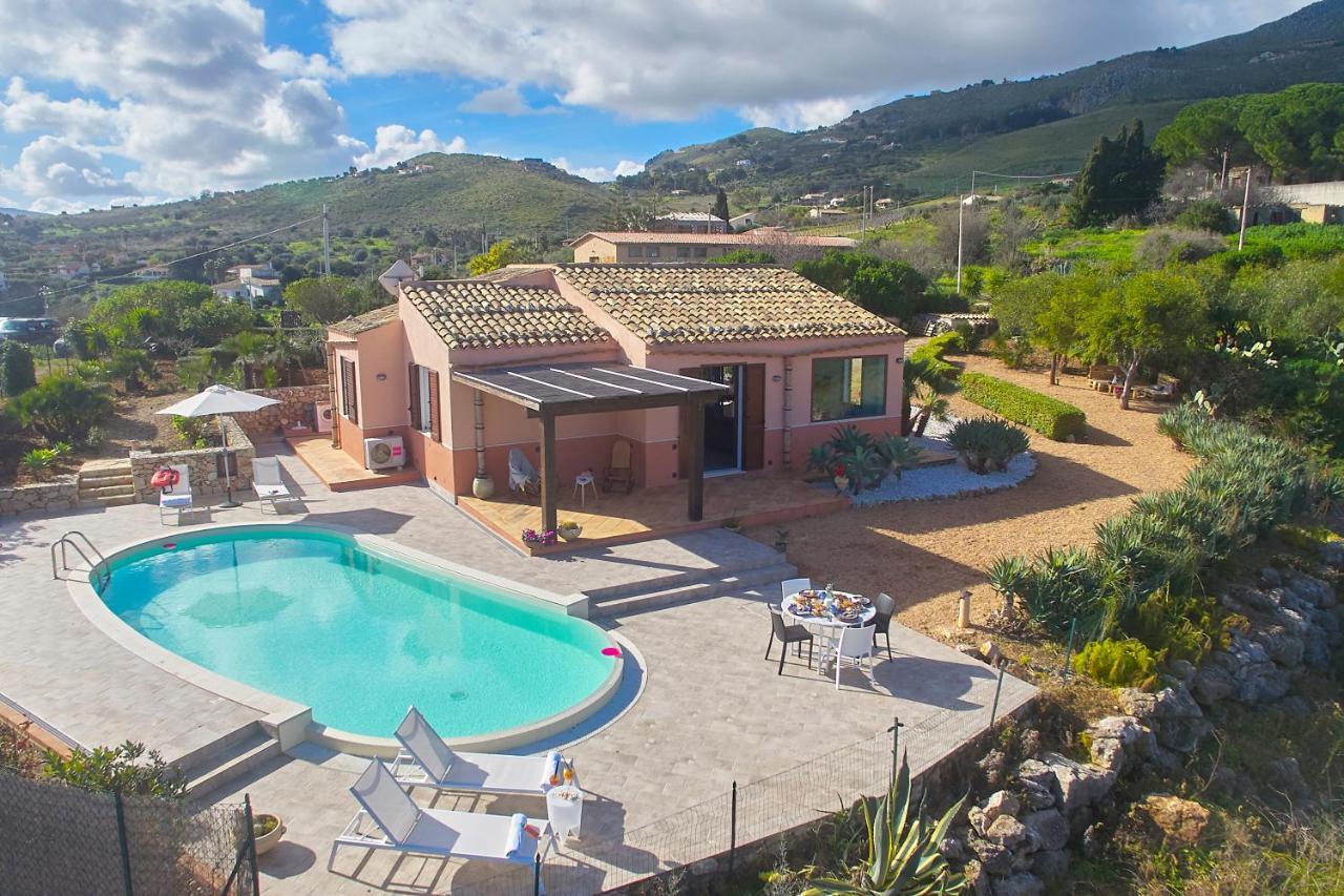 Tari Villa Scopello (Sicily)